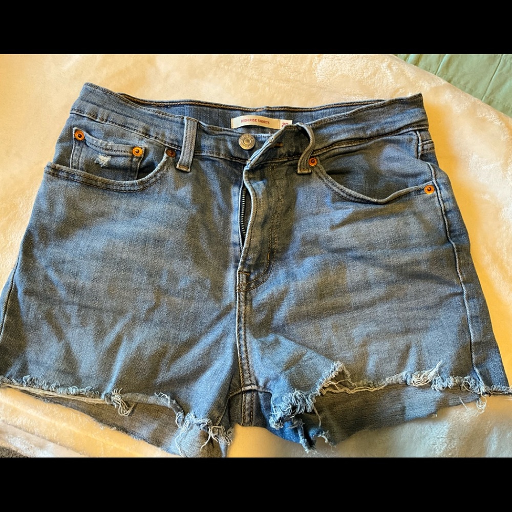 Levi's Women's High Rise Denim Shorts Size 28